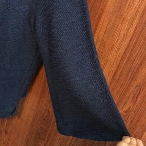 Old Navy Sweaters - Old Navy wide sleeve sweater Old Navy Sweaters - Old Navy wide sleeve sweater